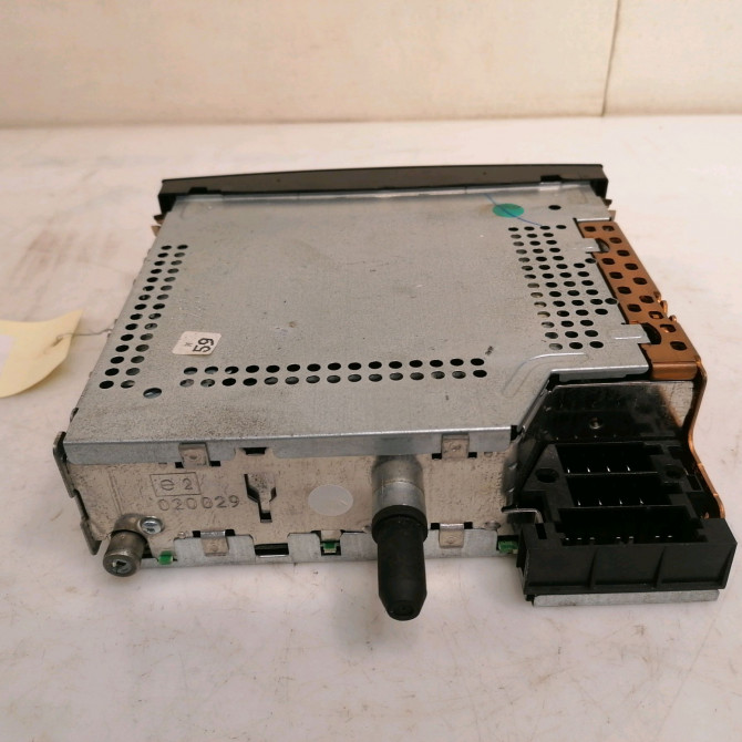 Autoradio occasion PEUGEOT 307 Phase 1 04-2001->06-2005 2.0i 16v 138ch 6564JS 2