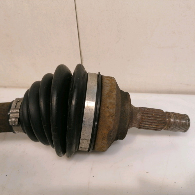 Transmission avant gauche occasion PEUGEOT 307 Phase 1 04-2001->06-2005 2.0i 16v 138ch 3272LT 3