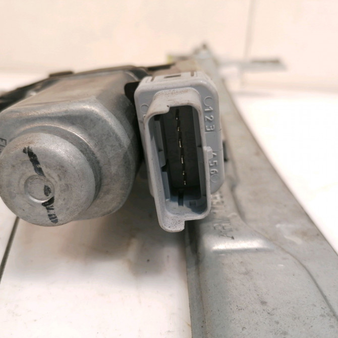 Mecanisme + moteur lève-glace avant droit occasion PEUGEOT 207 Phase 1 04-2006->06-2013 1.6 HDI 16v 90ch 9222FR 5