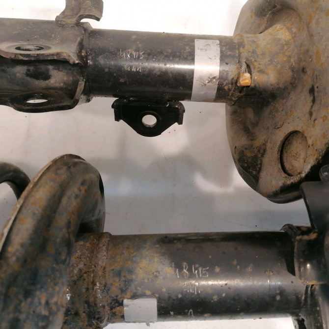 Amortisseur avant droit occasion TOYOTA AURIS I Phase 1 03-2007->03-2010 2.0 D-4D 4851009W32 2