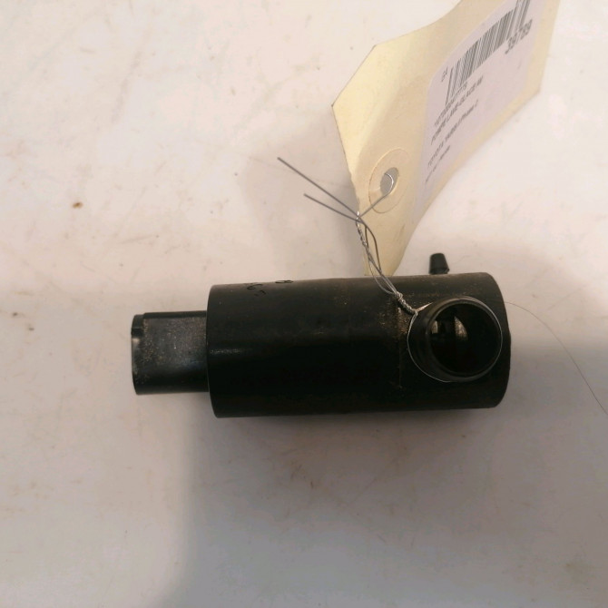 Pompe lave-glace avant occasion TOYOTA YARIS II Phase 2 01-2009->05-2011 853300D050 2