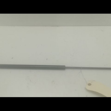 Verin droit hayon occasion PEUGEOT 107 Phase 2 01-2009->01-2012 1.0i 12v