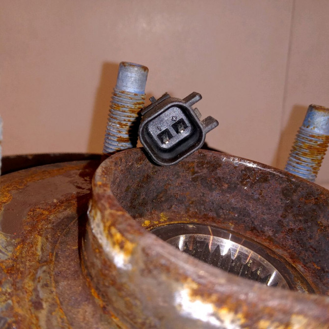 Moyeu avg occasion OPEL ASTRA IV Phase 1 01-2010->06-2012 13583479 3