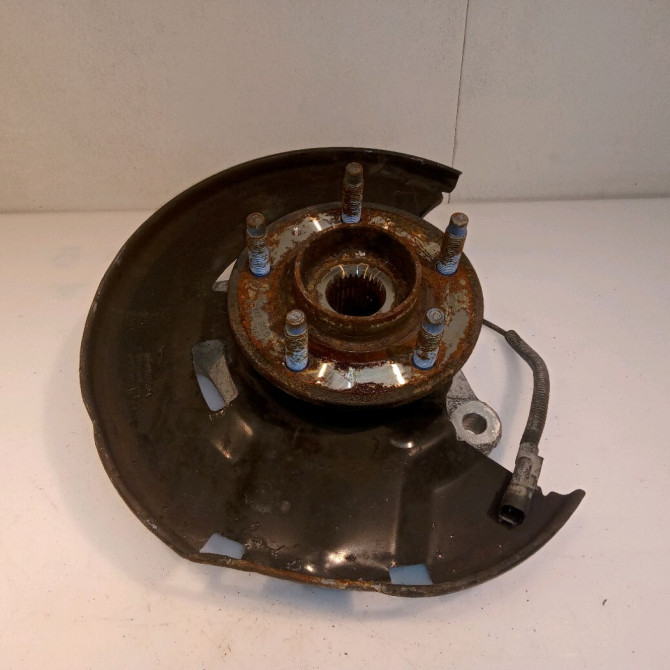 Moyeu avd occasion OPEL ASTRA IV Phase 1 01-2010->06-2012 13583479 2