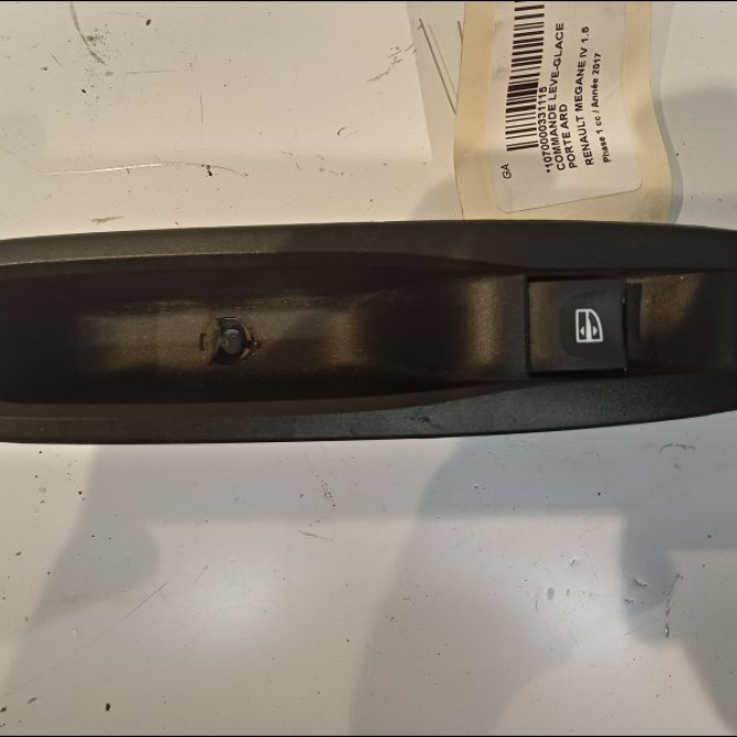 Commande leve-glace porte arrière droite occasion RENAULT MEGANE IV Phase 1 12-2015->... 1.5 DCI 8v 110ch 254214896R 1