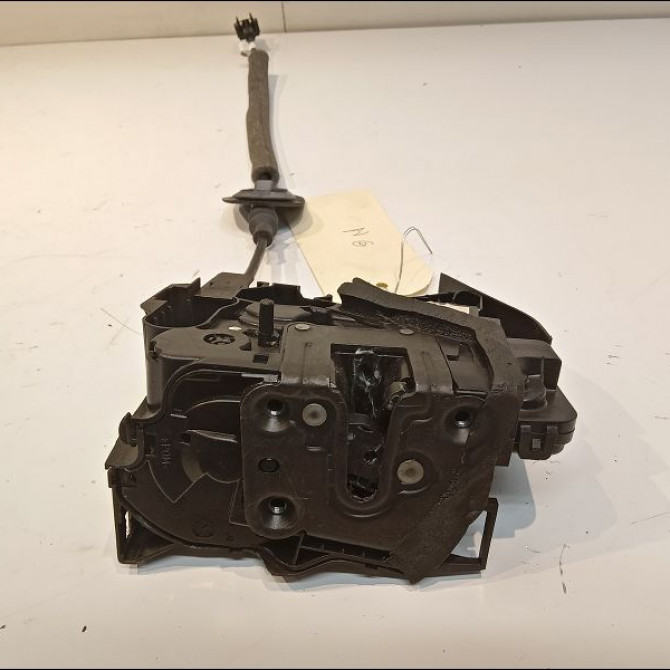 Serrure porte ard occasion RENAULT MEGANE IV Phase 1 12-2015->... 1.5 DCI 8v 110ch 825023014R 1