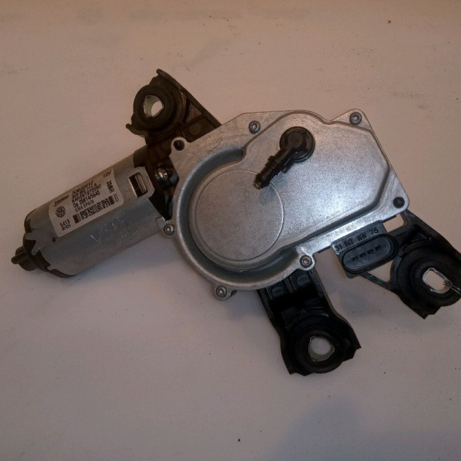 Moteur essuie-glace arrière occasion VOLKSWAGEN PASSAT VI Phase 1 BREAK 10-2010->04-2015 3C9955711B 1