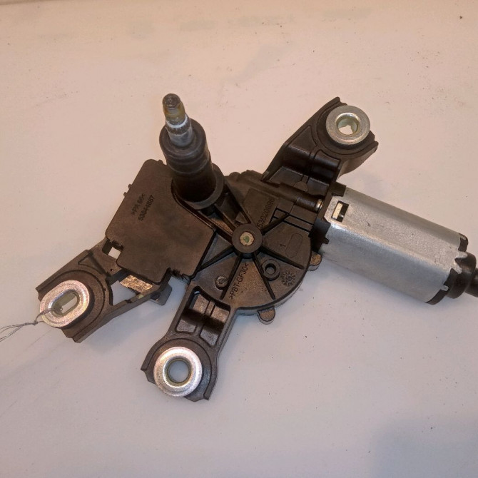 Moteur essuie-glace arrière occasion VOLKSWAGEN PASSAT VI Phase 1 BREAK 10-2010->04-2015 3C9955711B 2