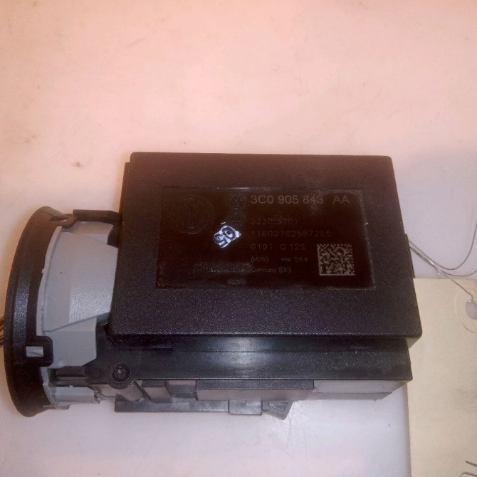 Antivol de direction occasion VOLKSWAGEN PASSAT VI Phase 1 04-1995->04-1999 2.0 TDI 136ch 2