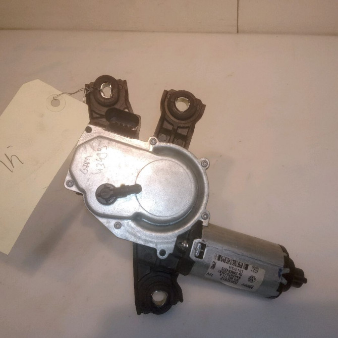 Moteur essuie-glace arrière occasion VOLKSWAGEN PASSAT VI Phase 1 04-1995->04-1999 2.0 TDI 136ch 3C9955711B 1