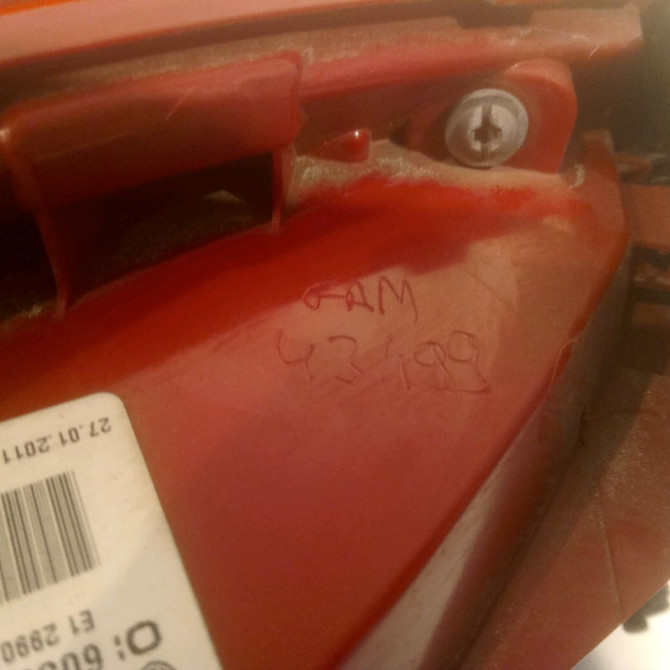 Feu arrière droit occasion VOLKSWAGEN PASSAT VI Phase 1 04-1995->04-1999 2.0 TDI 136ch 3AF945096G 3