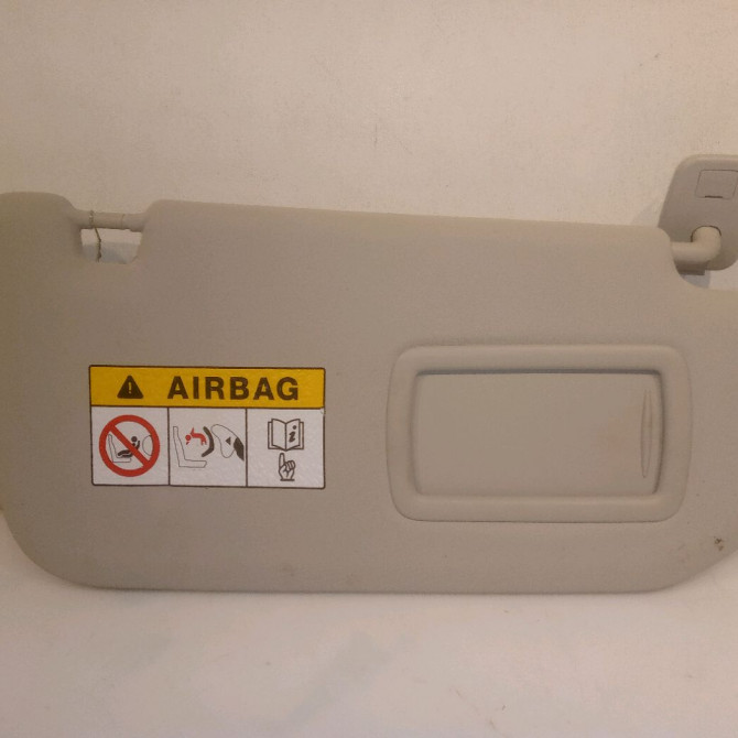 Pare-soleil droit occasion RENAULT SCENIC IV Phase 1 04-1995->04-1999 1.6 DCI 130ch 964002917R 1