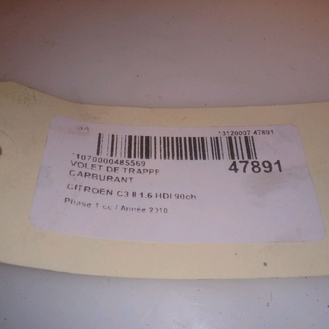 Volet de trappe carburant occasion CITROEN C3 II Phase 1 11-2009->02-2013 1.6 HDI 90ch 1517H3 5