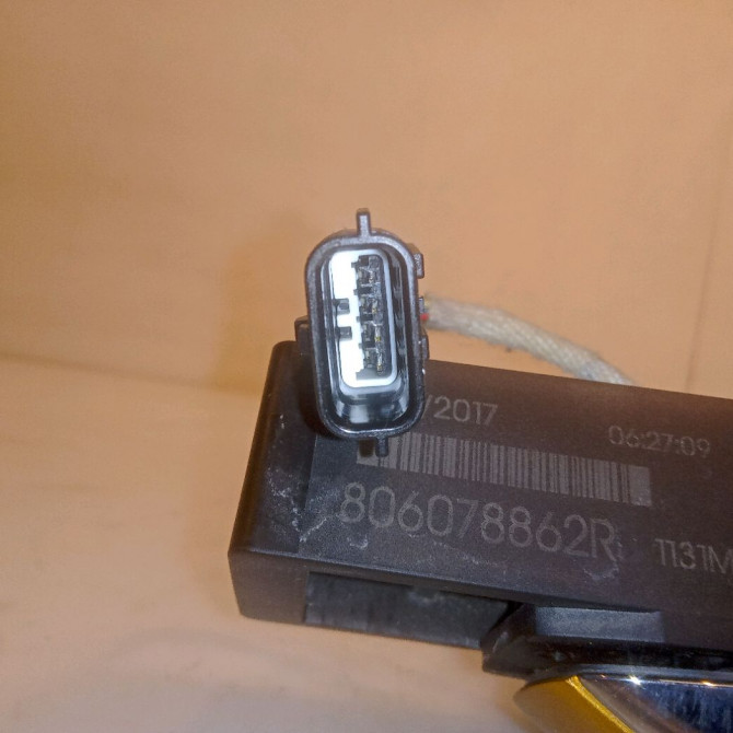 Poignee ext porte avg occasion RENAULT SCENIC IV Phase 1 04-1995->04-1999 1.6 DCI 130ch 806077319R 3