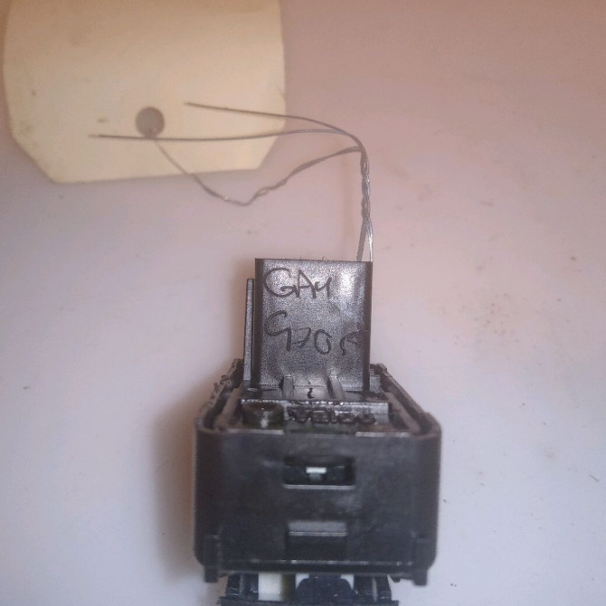 Commande leve-glace porte arrière droite occasion CITROEN C4 I Phase 2 07-2008->10-2010 1.6 HDI 110ch 6554HJ 3