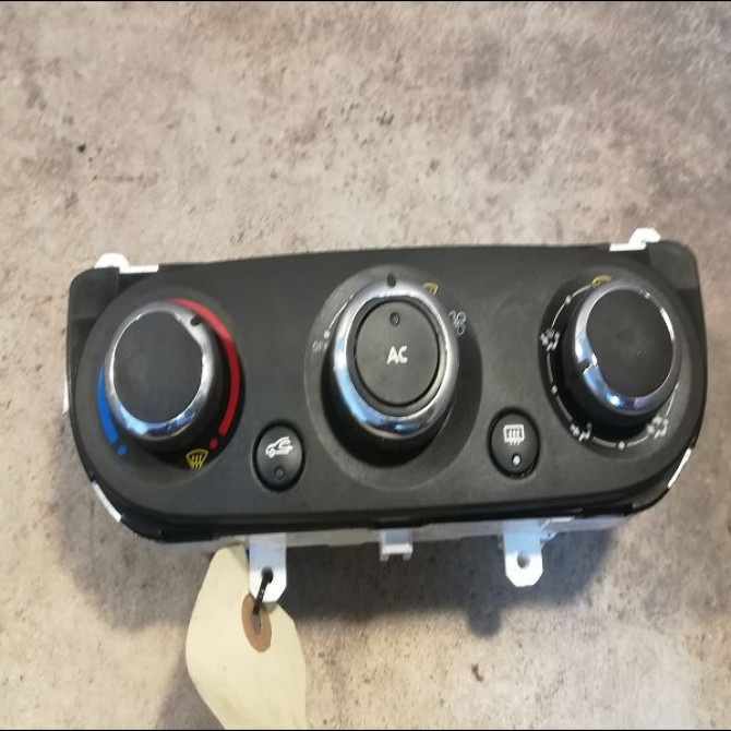 Commande de chauffage occasion RENAULT CLIO IV Phase 1 07-2012->... 1.2i 16v 75ch 275107188R 1