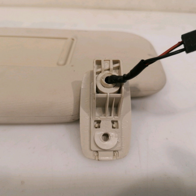 Pare-soleil gauche occasion VOLKSWAGEN PASSAT VI Phase 1 04-1995->04-1999 2.0 TDI 136ch 1K0857551NPC3 3