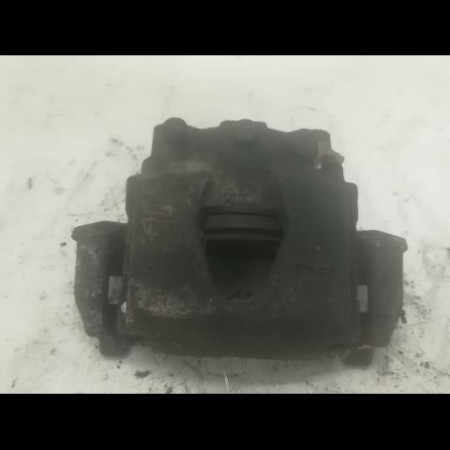 Etrier de frein avant droit occasion OPEL CORSA I 90421740