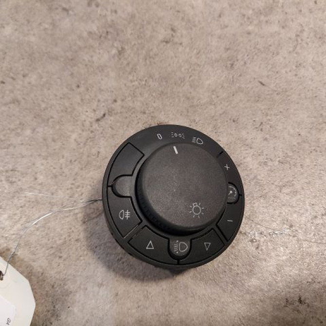 Interrupteur commande de phares occasion OPEL CORSA IV Phase 1 09-2006->12-2010 1.2 TWINPORT 80ch 13249511 1