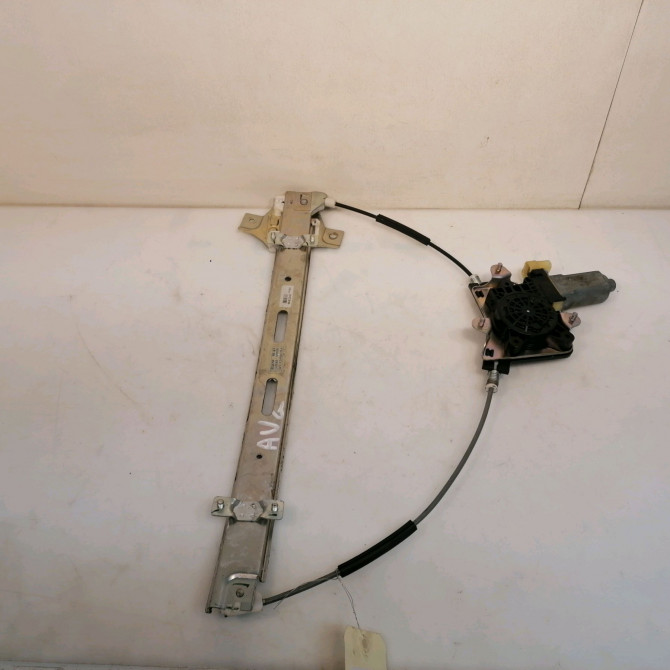 Mecanisme+moteur leve-glace avg occasion HYUNDAI I 10 I Phase 1 03-2008->12-2010 1.1i 67ch 824030X010 1