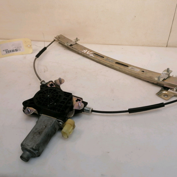 Mecanisme+moteur leve-glace avg occasion HYUNDAI I 10 I Phase 1 03-2008->12-2010 1.1i 67ch 824030X010 2