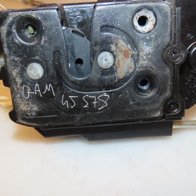 Serrure porte ard occasion HYUNDAI I 10 I Phase 1 03-2008->12-2010 1.1i 67ch 814200X020 3