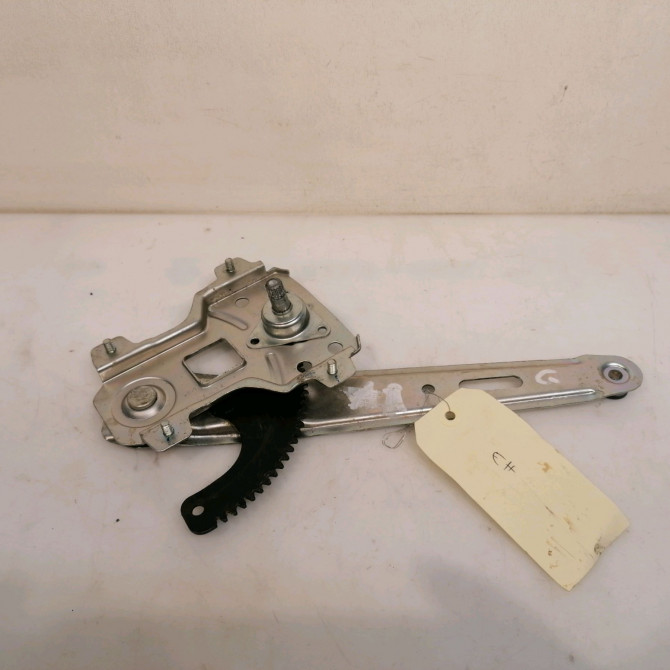 Mecanisme leve-glace arrière gauche occasion HYUNDAI I 10 I Phase 1 03-2008->12-2010 1.1i 67ch 834010X000 1