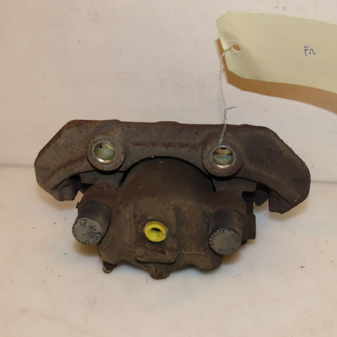 Etrier de frein avant droit occasion OPEL CORSA I 2