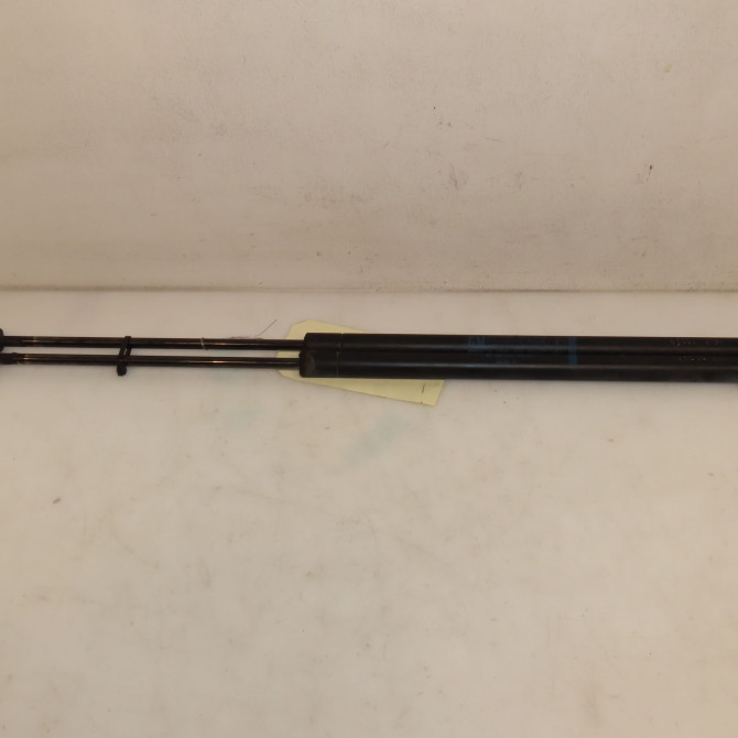 Verin droit hayon occasion OPEL CORSA I 1