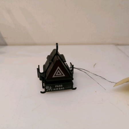 Bouton de warning occasion MERCEDES CLASSE B I Phase 2 04-2008->09-2011 16982036109174