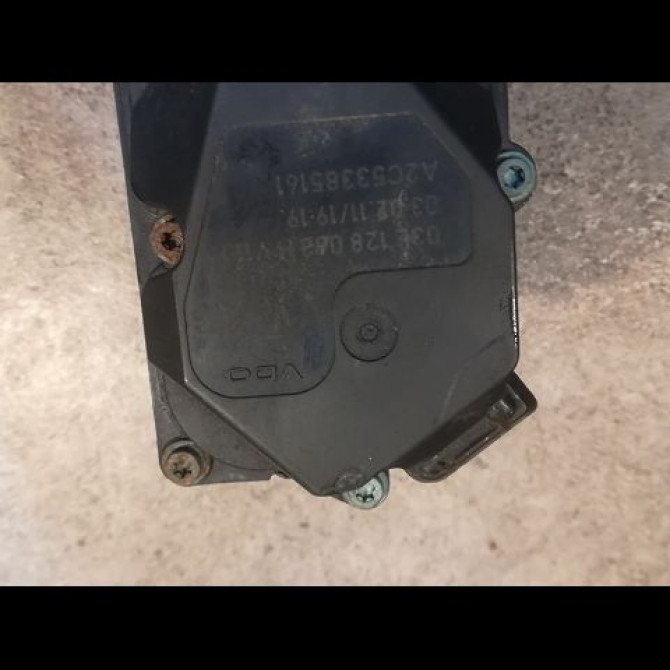 Boitier papillon occasion VOLKSWAGEN TRANSPORTER V 2