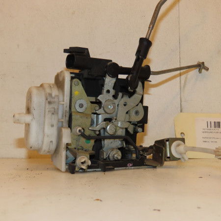 Serrure porte avg occasion AUDI A4 I Phase 2 02-1999->01-2001 8D1837015F