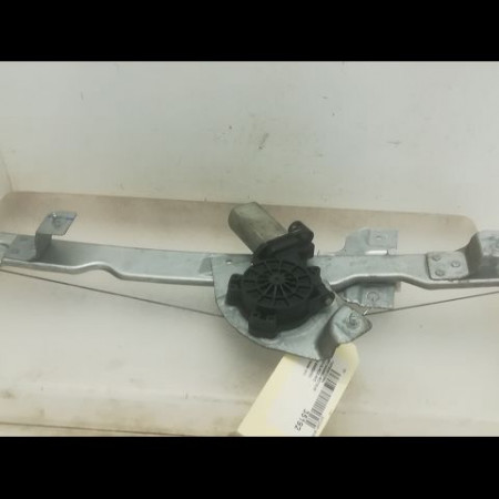 Mecanisme + moteur lève-glace avant droit occasion DACIA SANDERO I Phase 1 06-2008->10-2012 1.4 MPI 75ch 8200733828