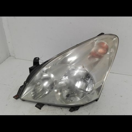 Phare gauche occasion TOYOTA COROLLA VERSO II Phase 1 05-2004->06-2007 115 D-4D 811700F010