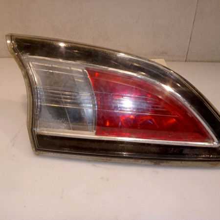 Feu arrière interieur gauche occasion MAZDA 3 I Phase 1 10-2003->07-2006 BCW8513G0F