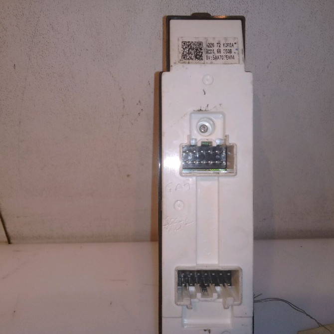 Commande lève-glace porte avant gauche occasion MAZDA 3 I Phase 1 10-2003->07-2006 BCD166350B 3