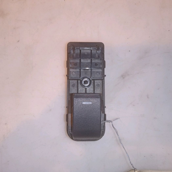 Commande leve-glace porte arrière gauche occasion MAZDA 3 I Phase 1 10-2003->07-2006 BBP366380A 1