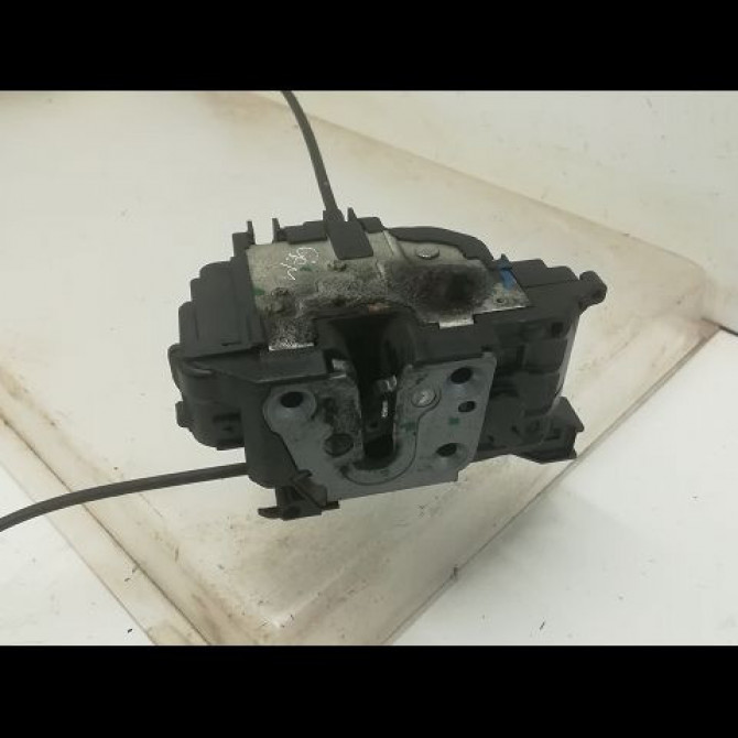 Serrure porte arg occasion RENAULT CLIO III Phase 1 09-2005->03-2009 1.5 DCI 70ch 8200300128 2