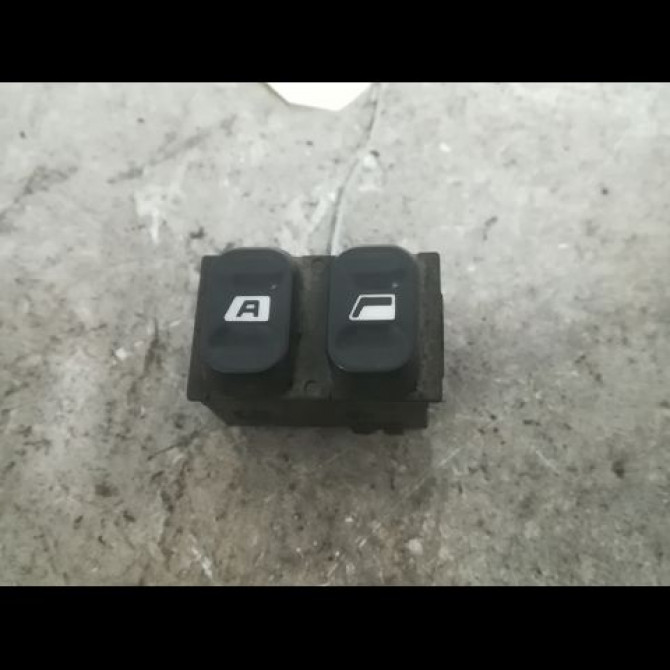 Commande lève-glace porte avant gauche occasion PEUGEOT 406 Phase 1 10-1995->04-1999 1.9 TD 90ch 6552KQ 1
