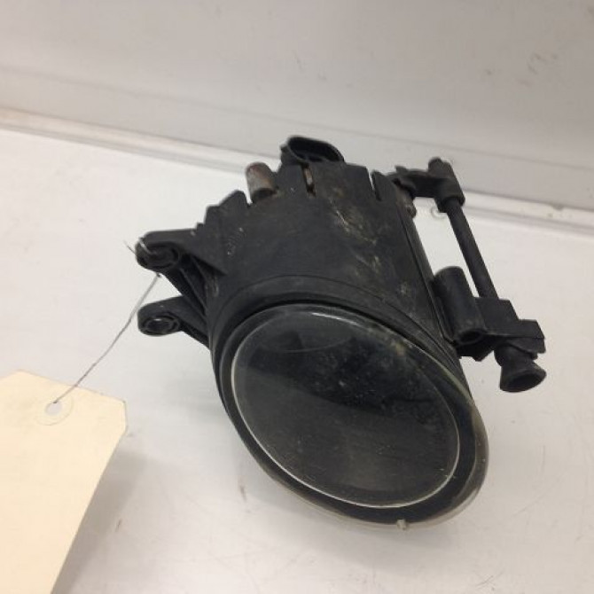 Phare antibrouillard avant droit occasion AUDI A4 II Phase 1 01-2001->11-2004 2.5 TDi 163ch 8E0941700B 2