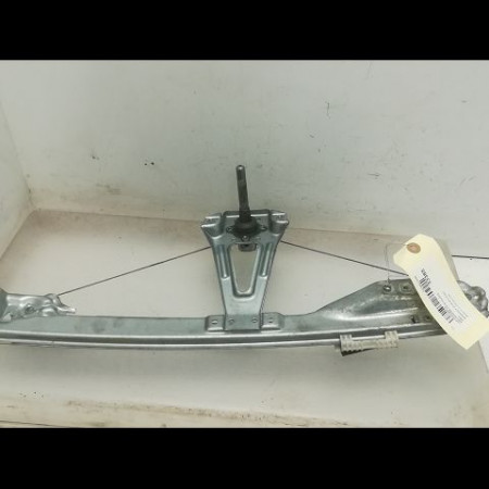 Mecanisme leve-glace arrière gauche occasion RENAULT CLIO III Phase 1 09-2005->03-2009 1.5 DCI 70ch 8200291154