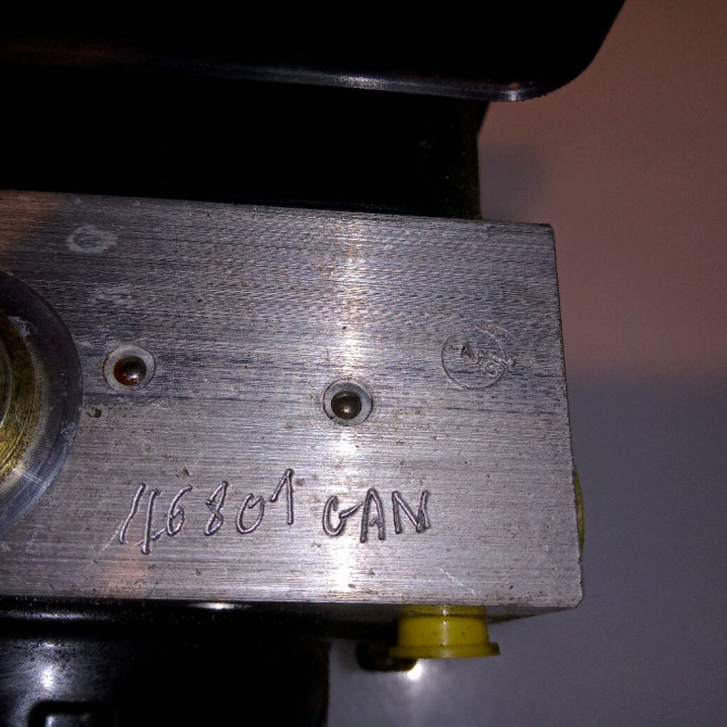 Unité hydraulique ABS occasion B.M.W. SERIE 1 I Phase 1 05-2004->12-2006 120d 34512460450 5