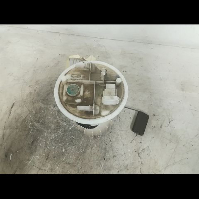 Pompe à carburant immergée occasion RENAULT TRAFIC II Phase 2 08-2006->... 2.5 DCI 150ch 8200009645 2