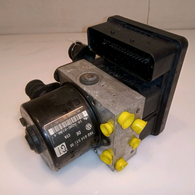 Unité hydraulique ABS occasion AUDI A3 II Phase 1 06-2003->06-2008 2.0 TDi 140ch 1K0698517B 4