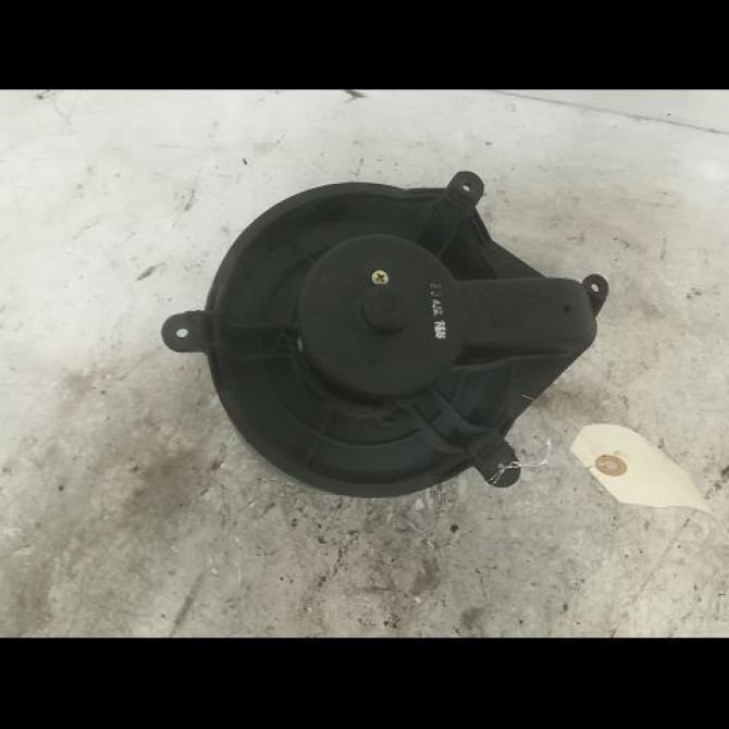 Ventilateur de chauffage occasion CITROEN XANTIA Phase 1 03-1993->06-1998 1.9 D 95668114 2