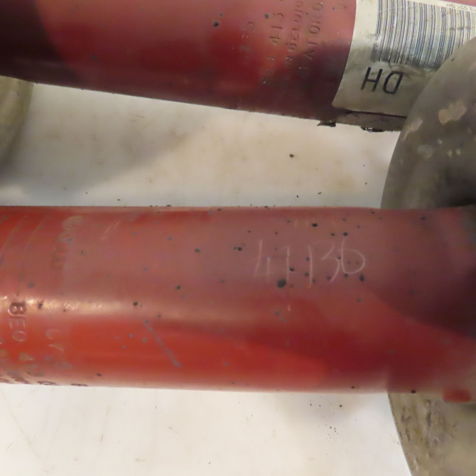 Amortisseur avant droit occasion  8E0413031DH 2