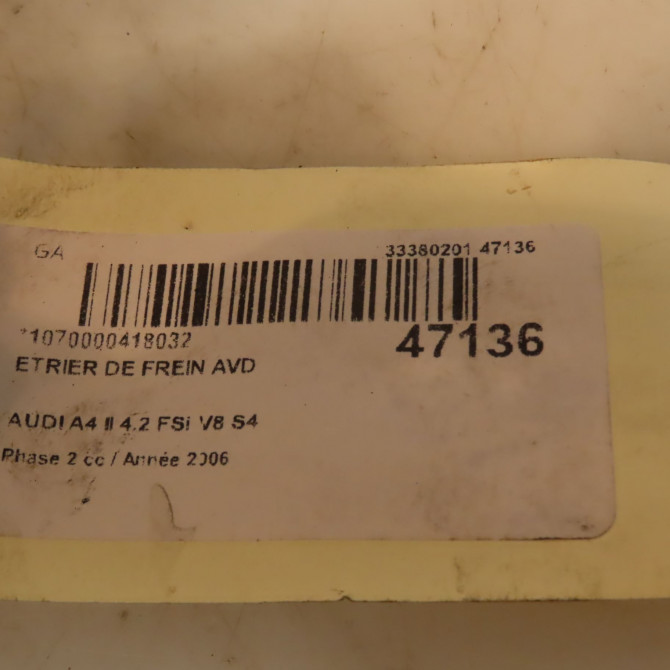 Etrier de frein avant droit occasion  8E0615124B 4