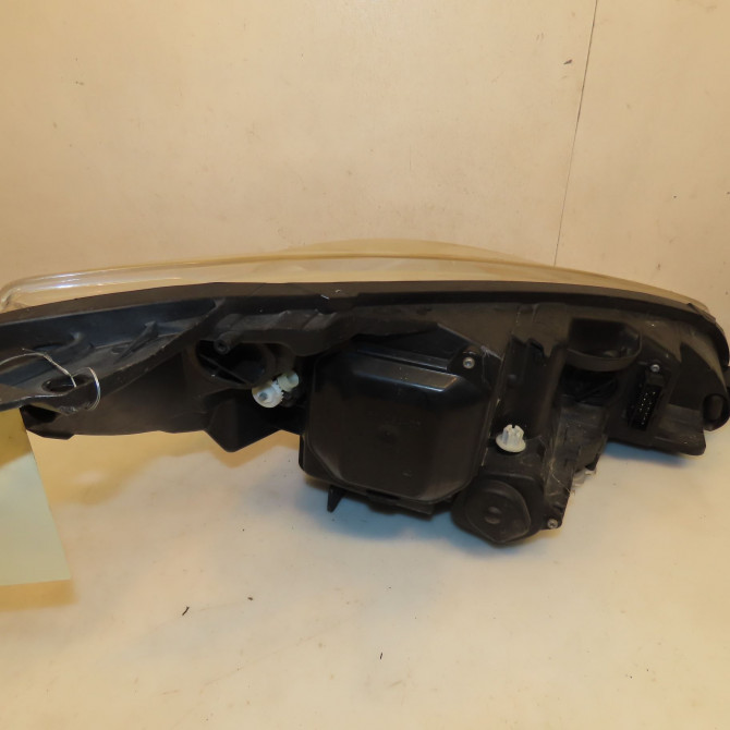 Phare gauche occasion PEUGEOT 407 COUPE Phase 1 10-2005->12-2011 2.2i 163ch 2