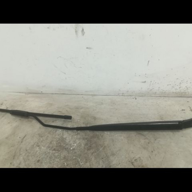 Bras essuie-glace avant droit occasion DS DS3 Phase 2 06-2014->... 6429HF 1