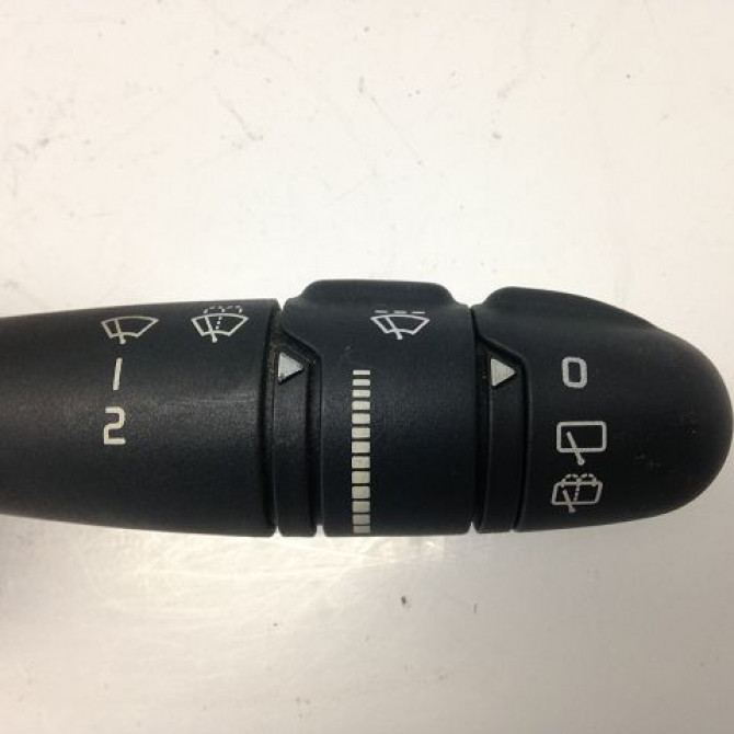 Commande essuie glace occasion RENAULT MEGANE I Phase 1 11-1995->03-1999 1.6 7701047262 2